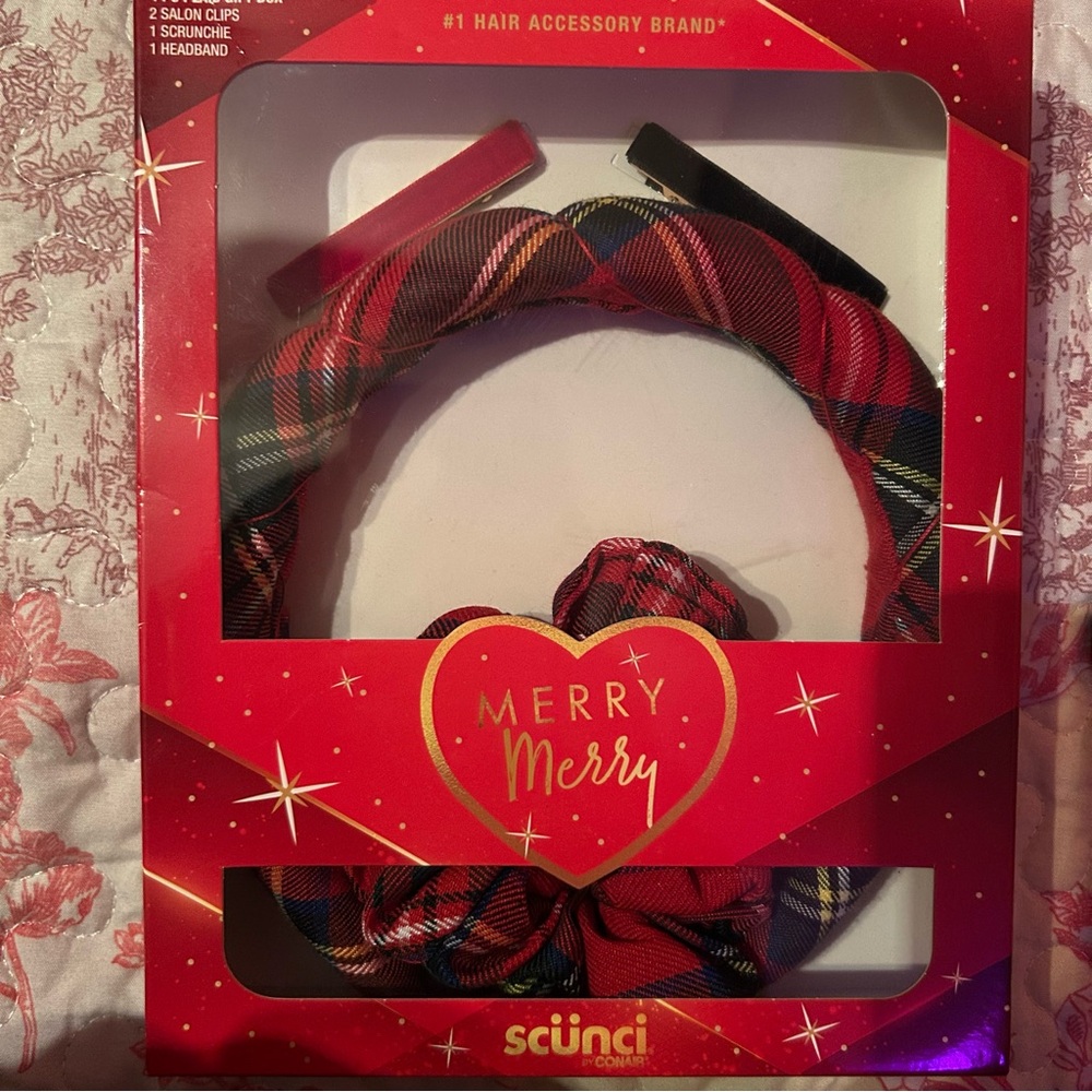 New Scunci Christmas Plaid Headband & Scrunchie Set - Stocking Stuffer